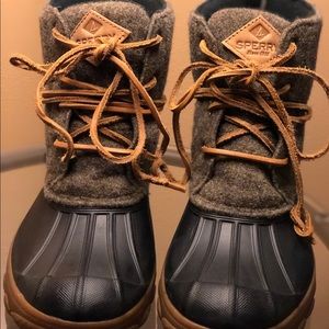 Canteen and Navy Saltwater Sperry Boots